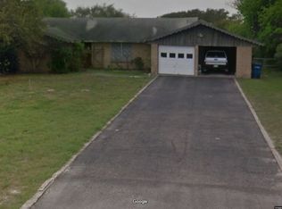 421 Glenoak Dr, Corpus Christi, TX 78418