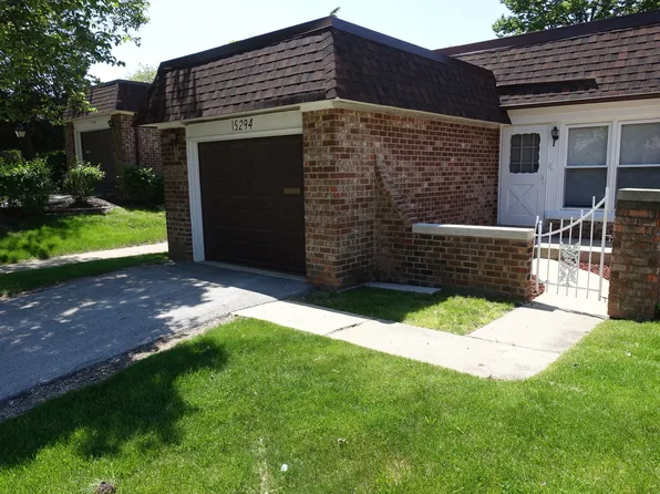 1S294 Dillon Ln, Villa Park, IL 60181