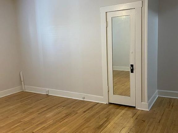 2nd image of 2915 W Estrella St APT 10