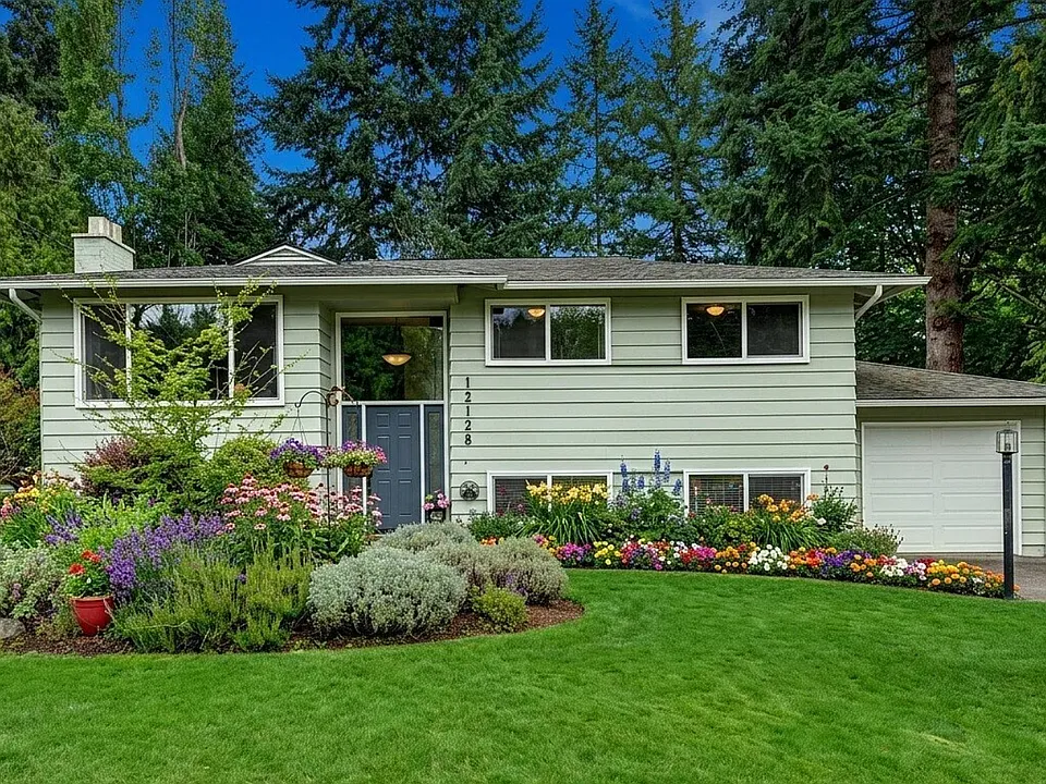 12128 95th Pl NE