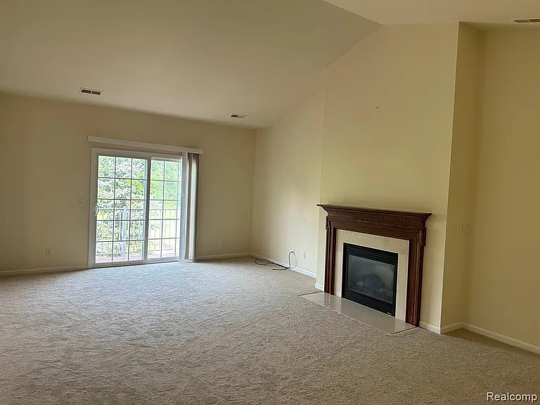 2156 Pinecroft Dr — Photo 7