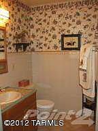 guest 3/4 bath