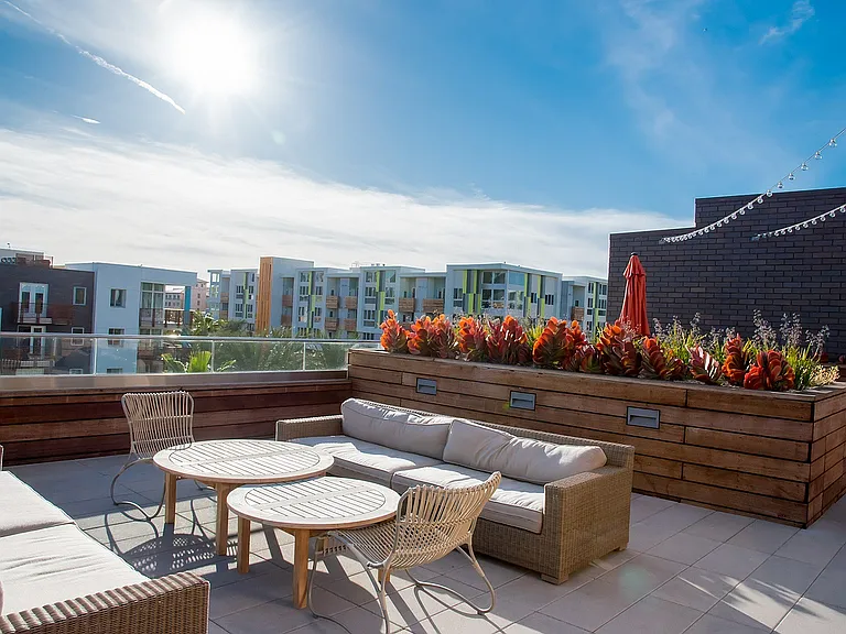 Runway Playa Vista Rooftop Terrace