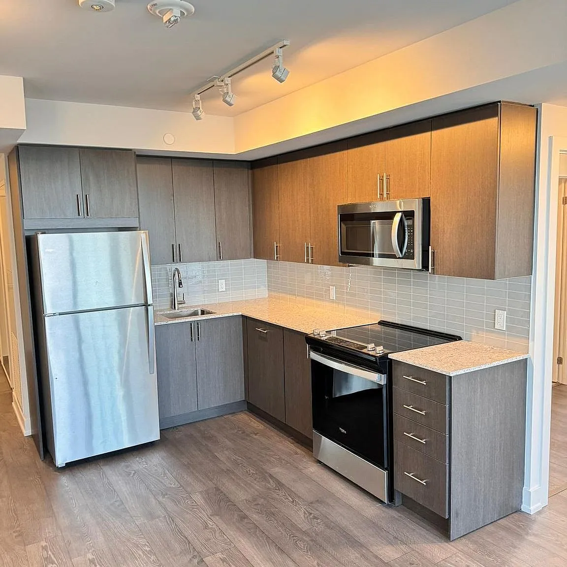 3 bed, $2,900 — Photo 3