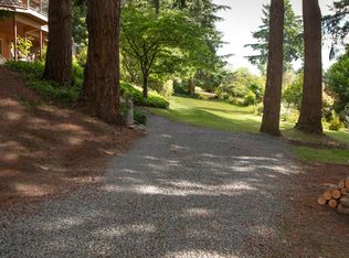 17304 Olympic Pl, Mount Vernon, WA 98274