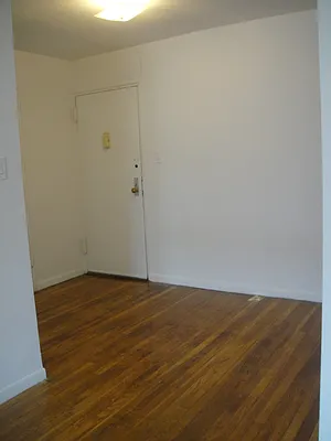 Rented by Hatuka Properties | media 23