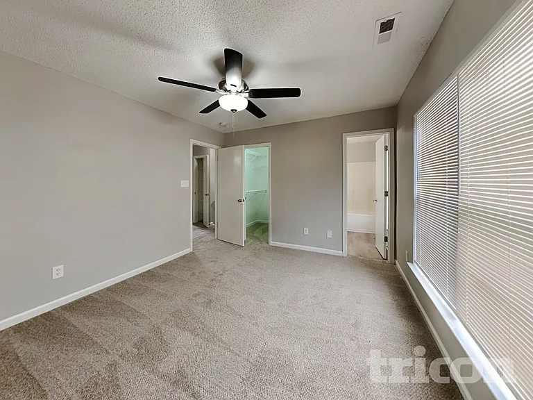 5818 Greenway Vista Ln — Photo 7