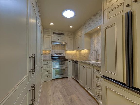 4th image of 4800 N 68th St Unit 338
