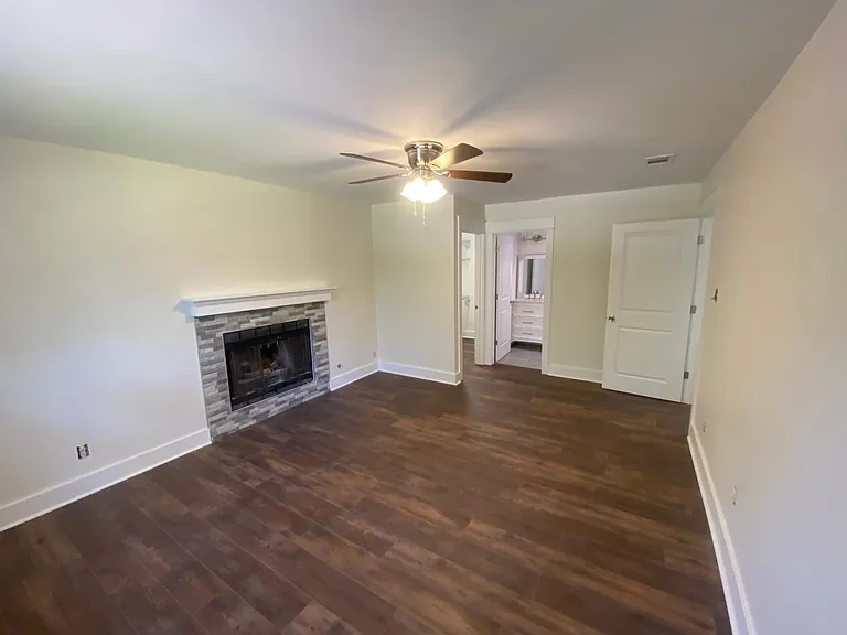 5463 Norden Dr S — Photo 7