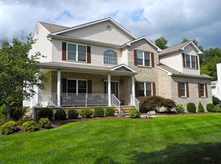 19 Gerson Rd, Robbinsville, NJ 08691