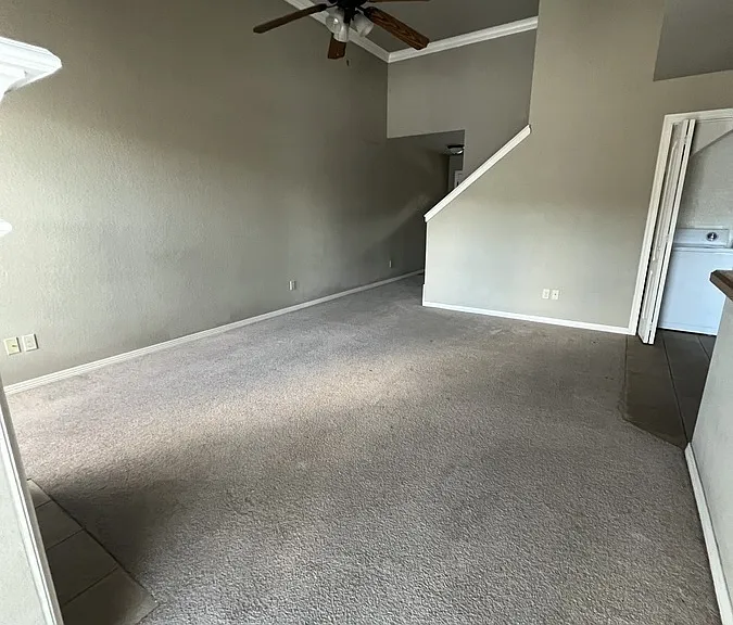 1716 N Chestnut Ave — Photo 3