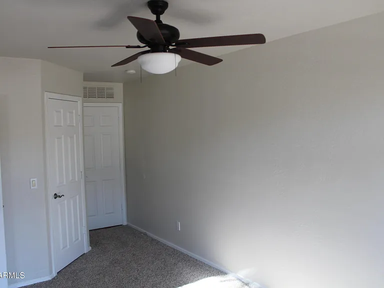 43410 W Wild Horse Trl — Photo 18