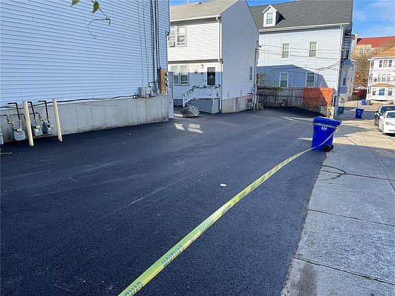 3rd image of 744 Pine St #748