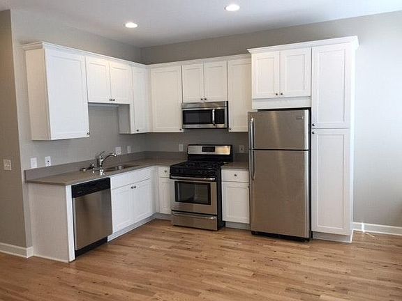 4th image of 728 E Lincoln Ave APT 1