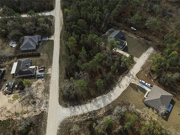 4th image of 15525 Cliff Swallow Rd #1