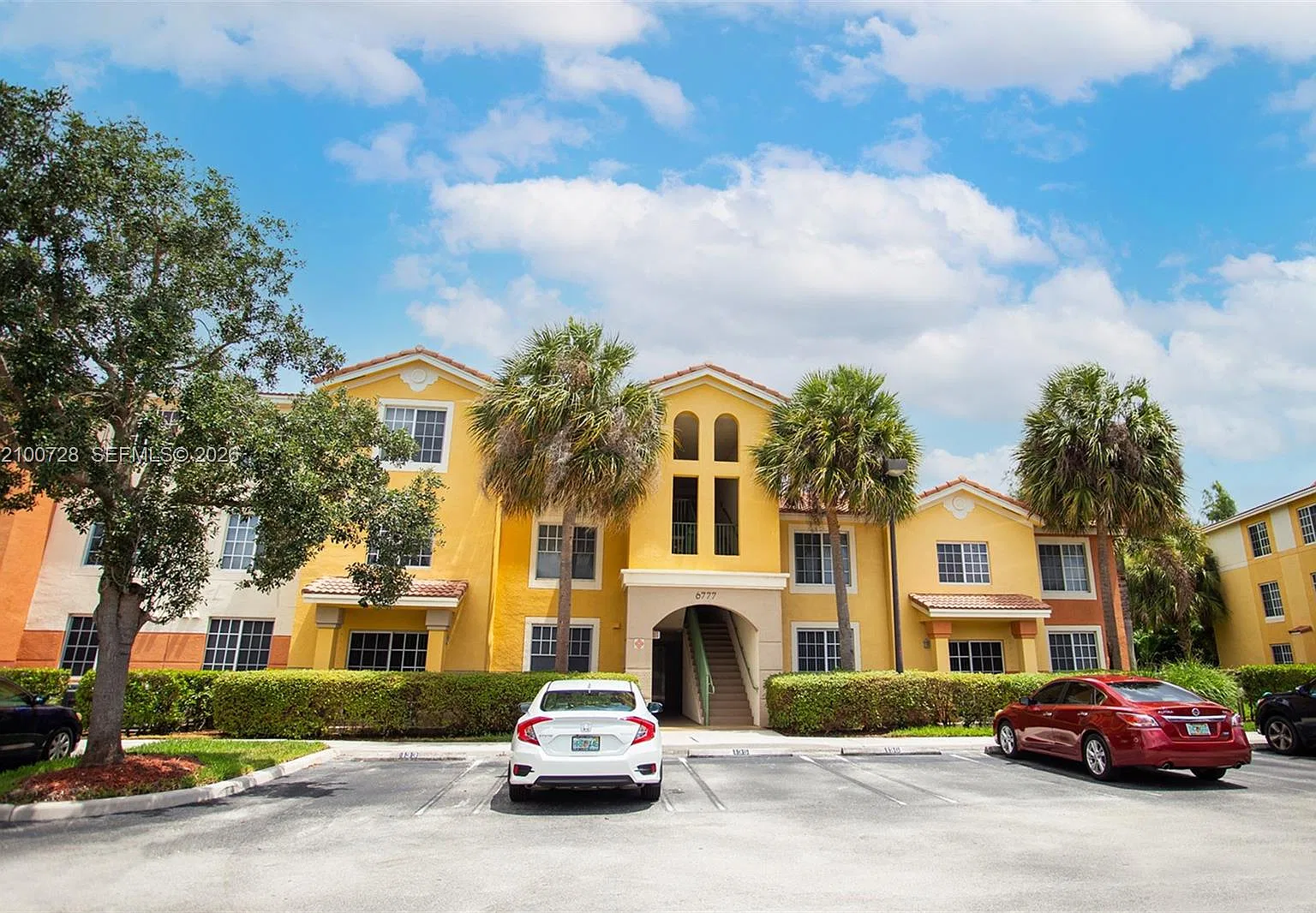 Green Cay Village Condo — Photo 1