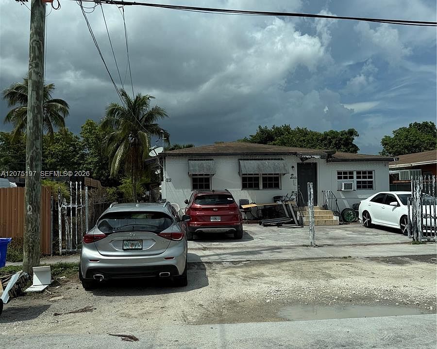 1st image of 2651 NW 33rd St