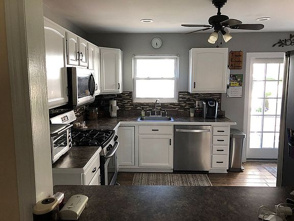 5th image of 23343 Joy St
