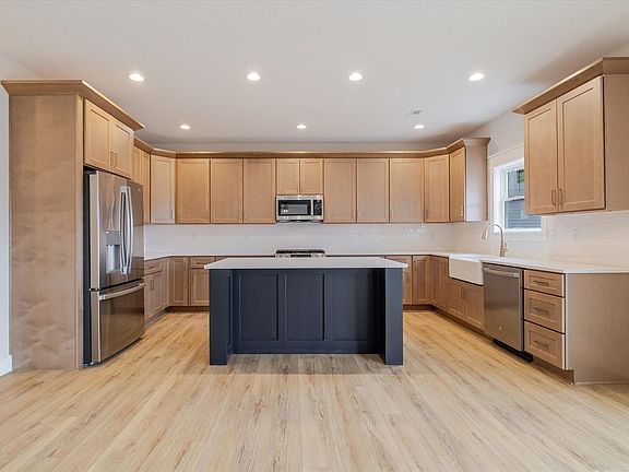 2nd image of 4048 W Carmola Dr