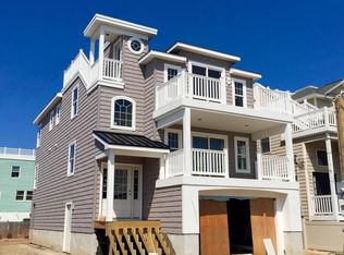 125 E 13th St, Ship Bottom, NJ 08008