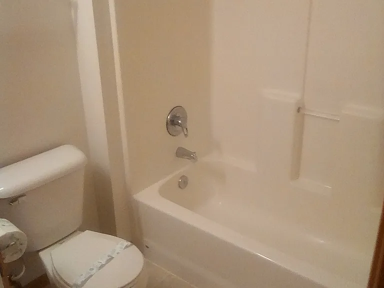 The Highlands of Kensington Manor — Photo 30