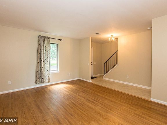 Living Room - neutral painted walls -  view 2