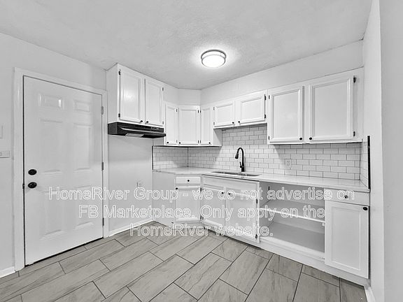 4th image of 7606 E 112th St