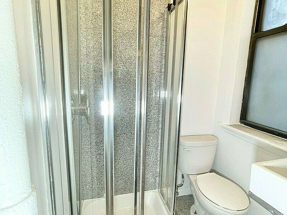 2nd image of 234 E 58th St #17A