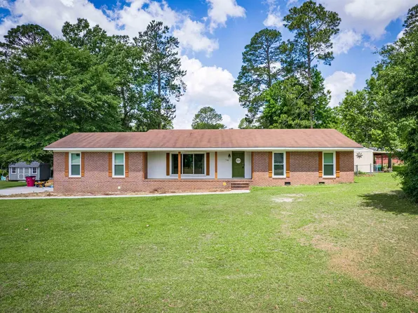 30 Daniel St, Hawkinsville, GA 31036