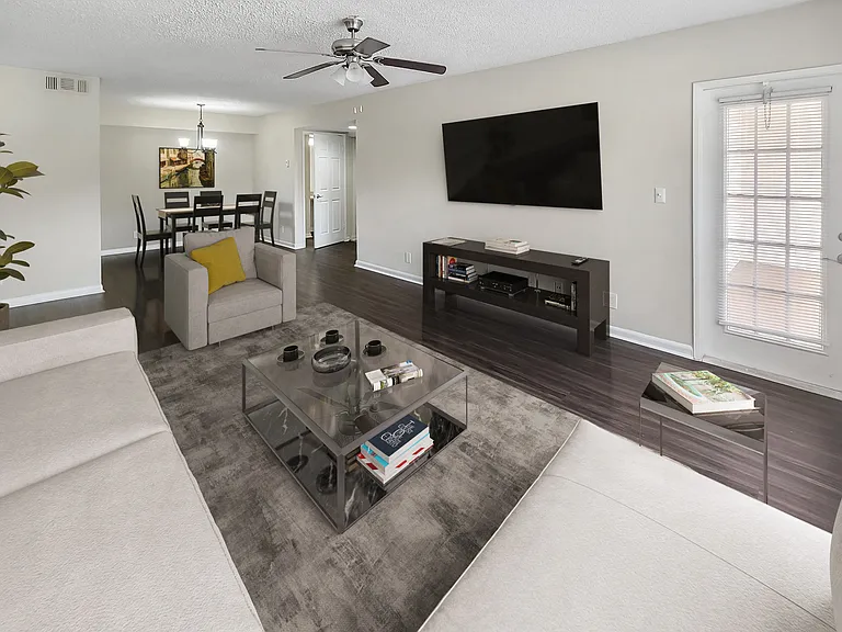 Tuscany Pointe at Somerset Place Apartment Homes — Photo 7