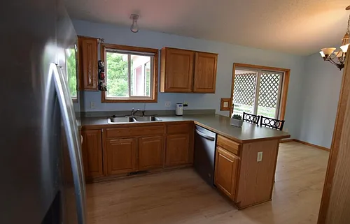 5756 Woodbridge Dr Photo 1