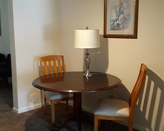 4th image of 139 Kingsbury Dr #139