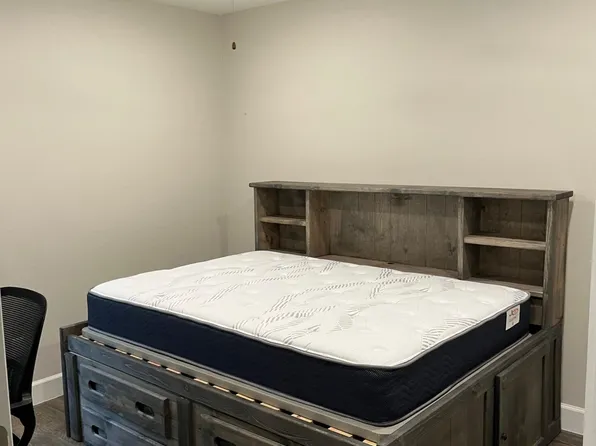 (undisclosed Address), Huntsville, TX 77320