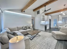 1802 Arbor St, Houston, TX