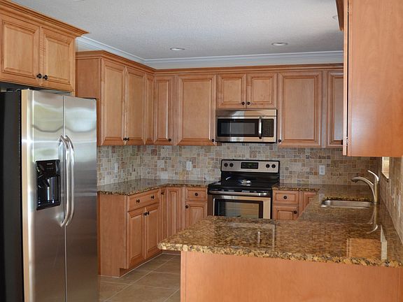 2nd image of 6882 Paul Mar Dr