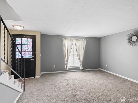 5th image of 825 Clareridge Ln