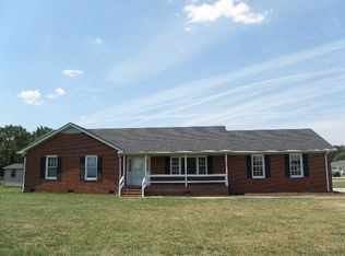 1301 Stacie Dr, Elizabeth City, NC 27909