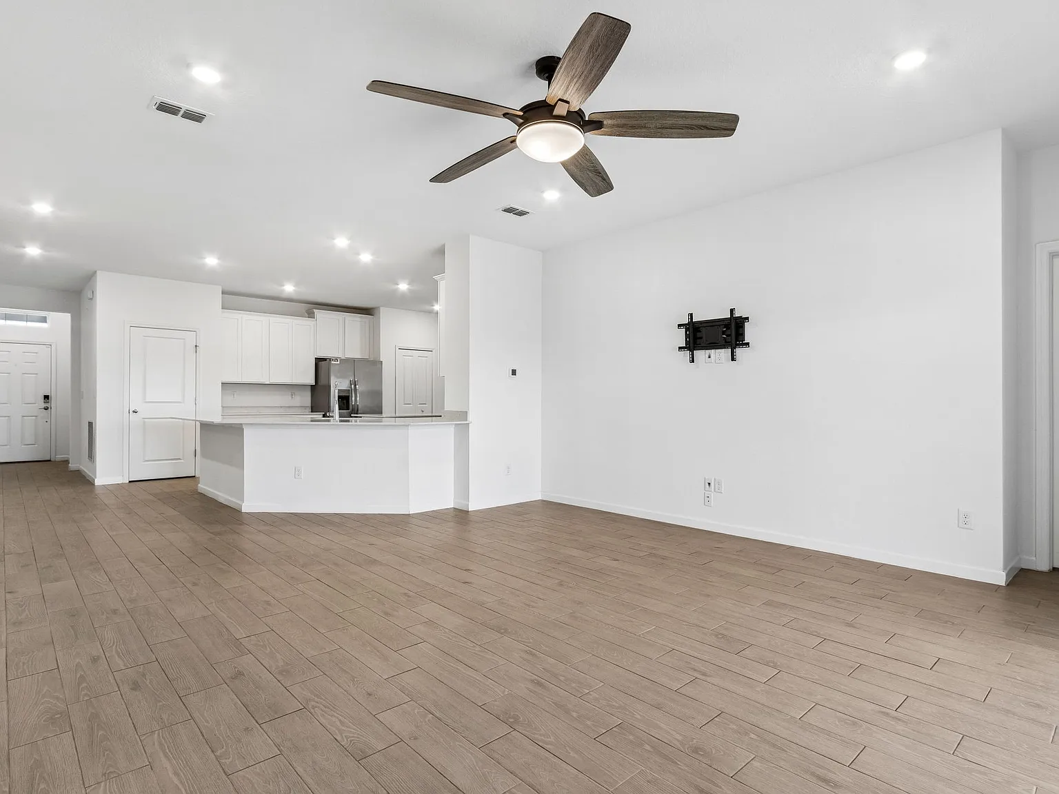 3012 Granary Park Ave — Photo 3