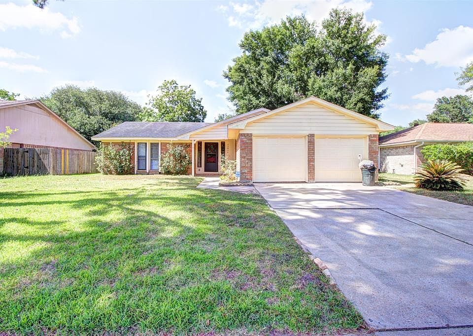 1st image of 22826 Merrymount Dr