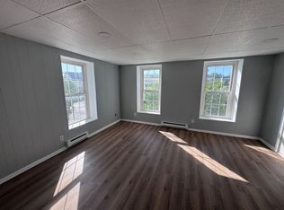 2 York St #3B, Spring Grove, PA 17362