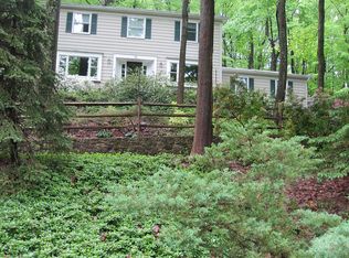 16 Deer Run Dr, Randolph, NJ 07869