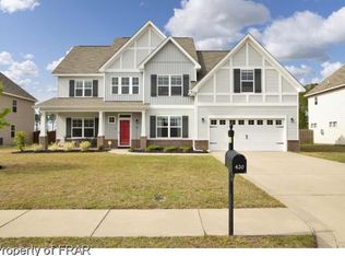 420 Rossendale Dr, Hope Mills, NC 28348