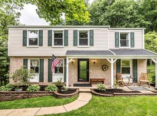 343 Lincoln Dr, Pittsburgh, PA