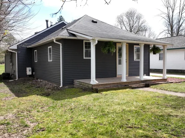433 Birch Rd, Vassar, MI 48768