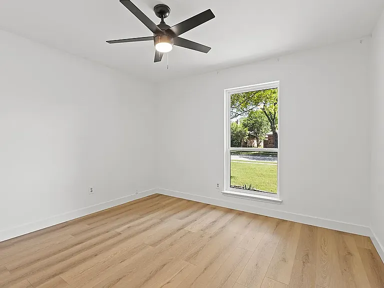 600 Harrison Dr — Photo 14