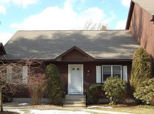 41 Candlewood Dr, Enfield, CT 06082