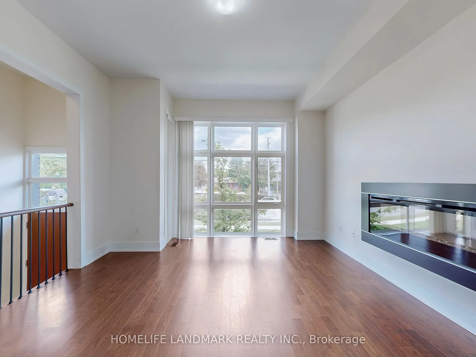 3 bed, $3,900 — Photo 2