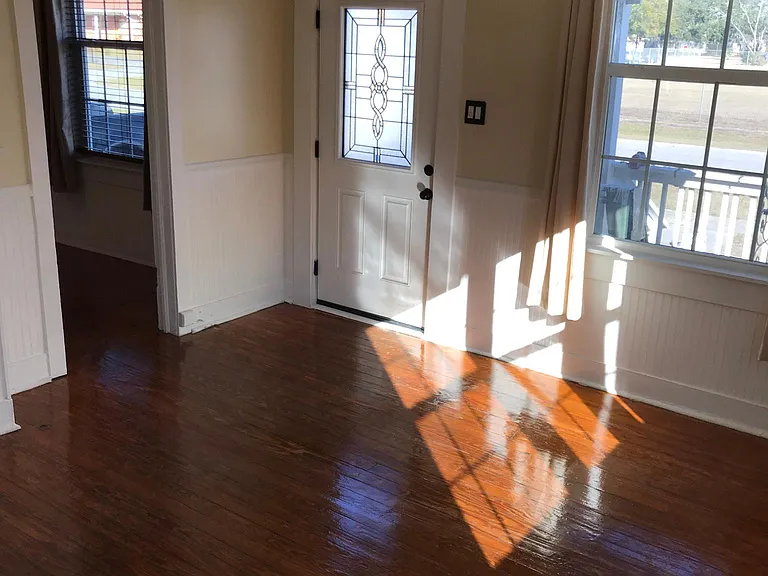 4931 Hyde Ave — Photo 13