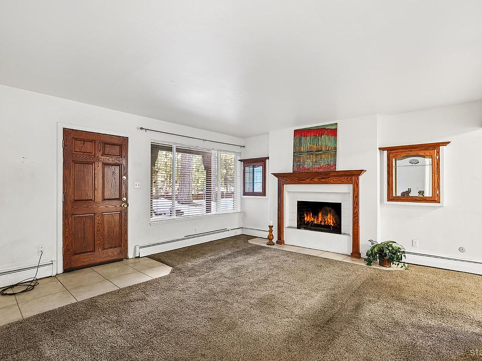 2nd image of 3610 Spruce Ave #4