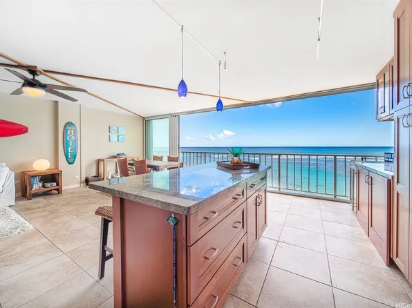 2801 Coconut Ave APT 4B, Honolulu, HI 96815